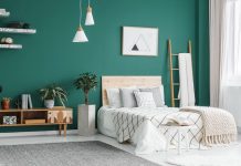 κρεβατοκάμαρα πράσινος τοίχος καλύτερο ύπνο