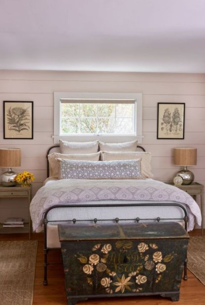 υπνοδωμάτιο κρεβάτι μπαούλο παραδοσιακή διακόσμηση