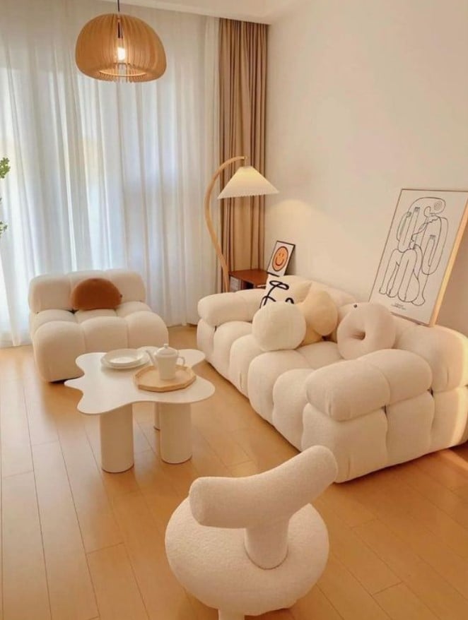παλιό διαμέρισμα - λευκή διακόσμηση